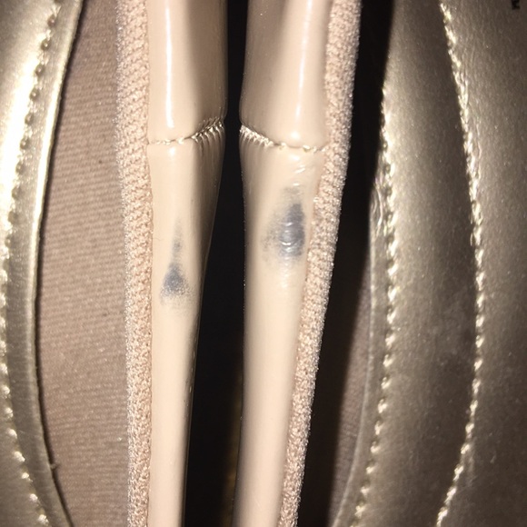 NWT- cream high heels - Picture 2 of 3